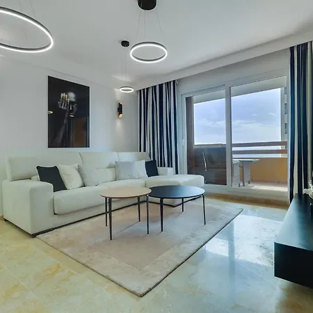 Luxury La Recoleta 3 Bedrooms & Sea View By Aparters Apartman